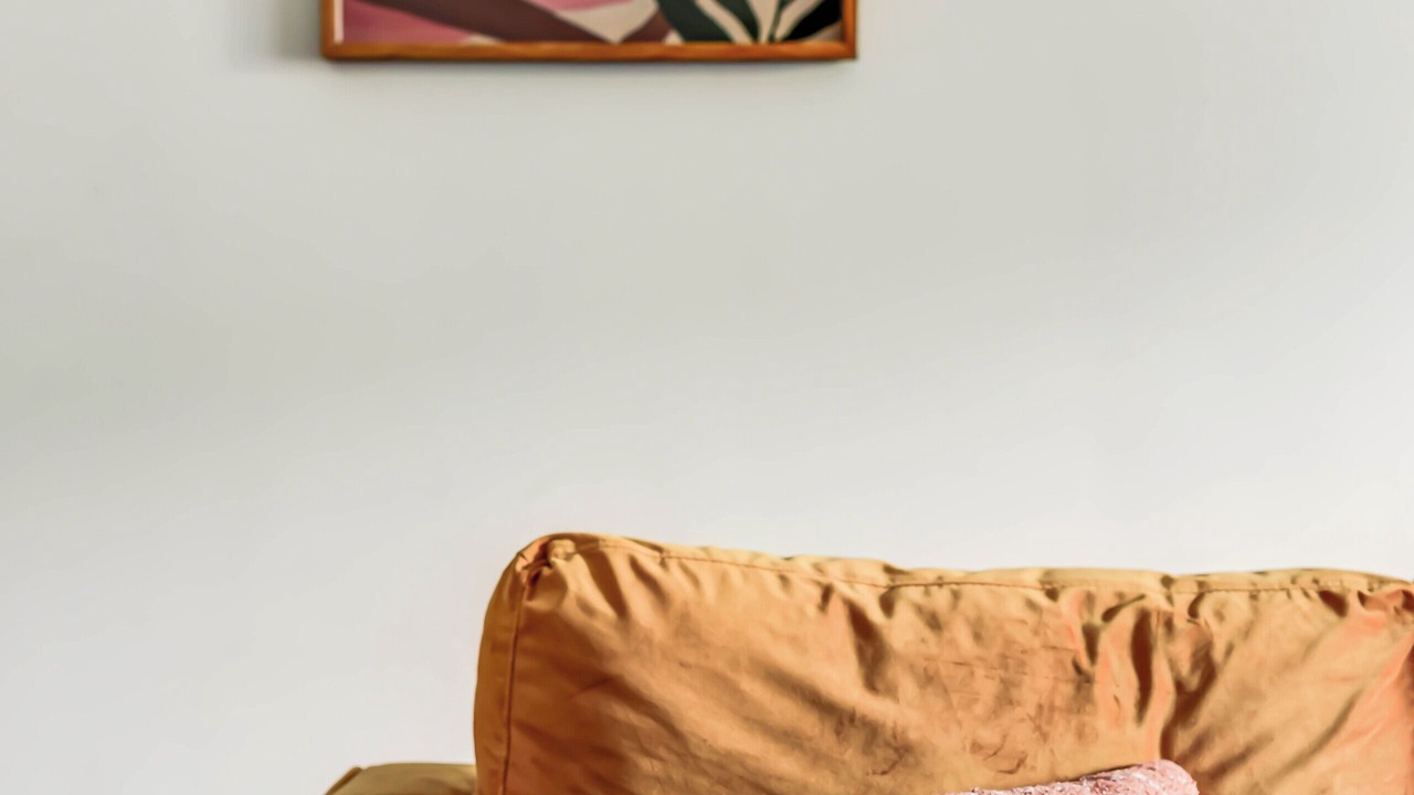 Photo of Livingroom in Lower Central NE