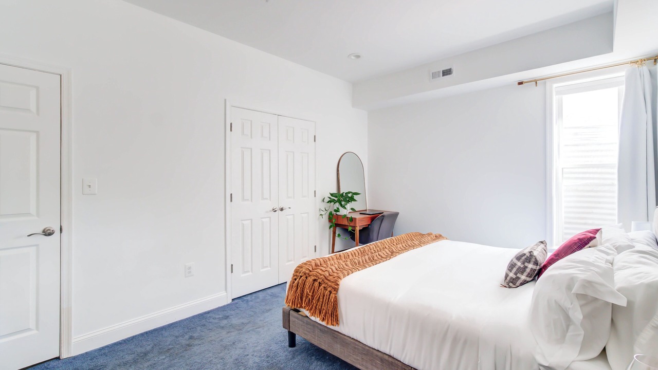 Photo of Bedroom in Lower Central NE