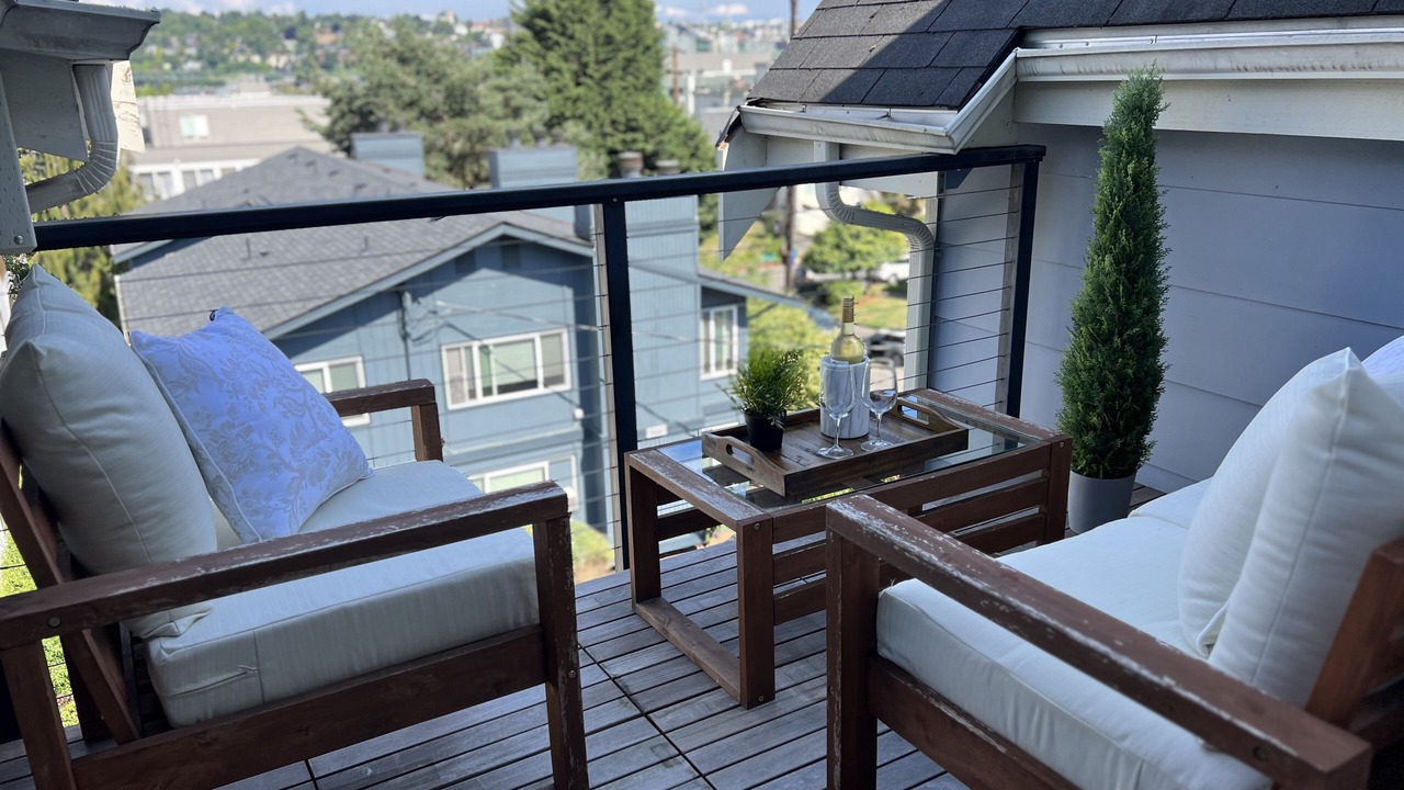 Photo of Others in East Queen Anne