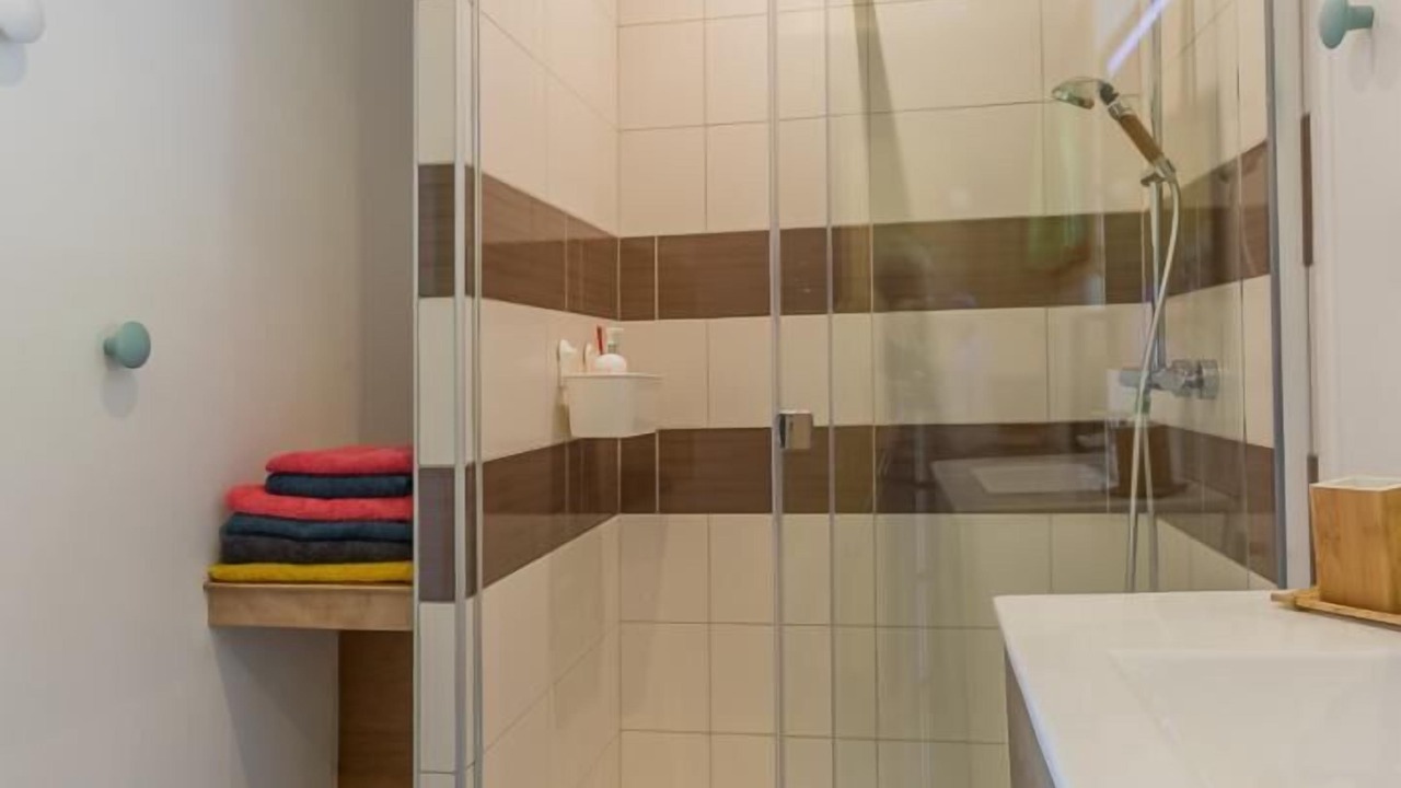 Photo of Bathroom in Yenne