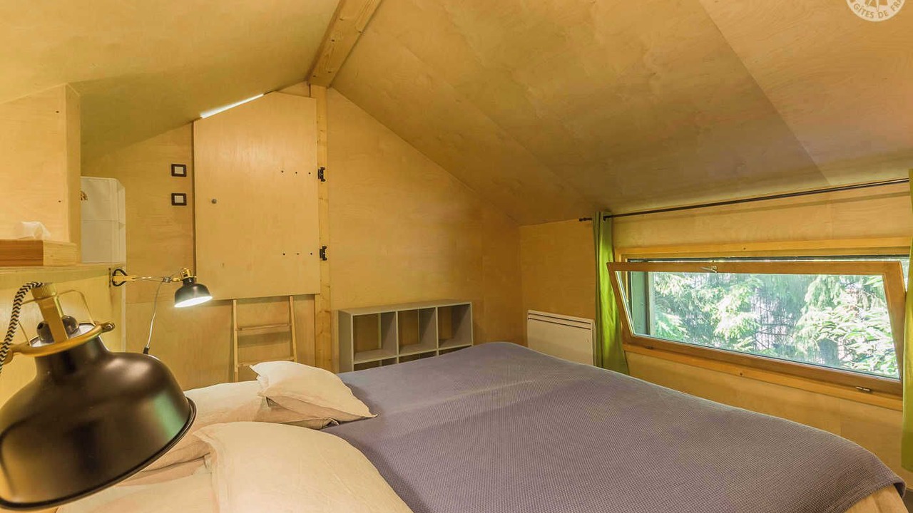 Photo of Bedroom in Yenne