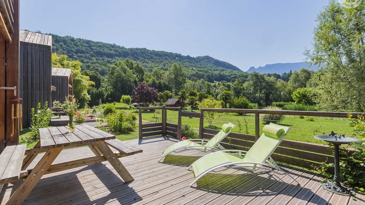 Photo of Outdoor in Yenne