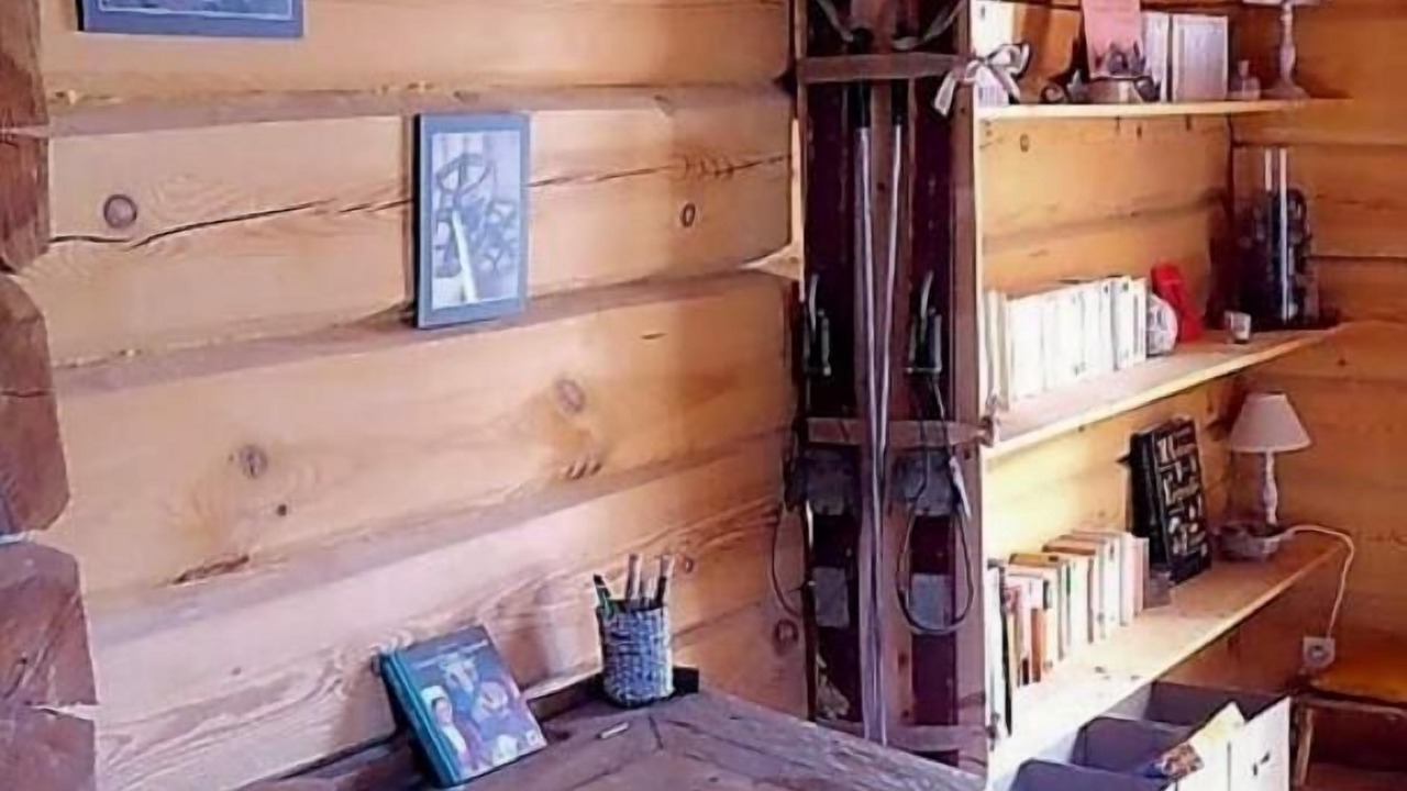 Photo of Others in Queige