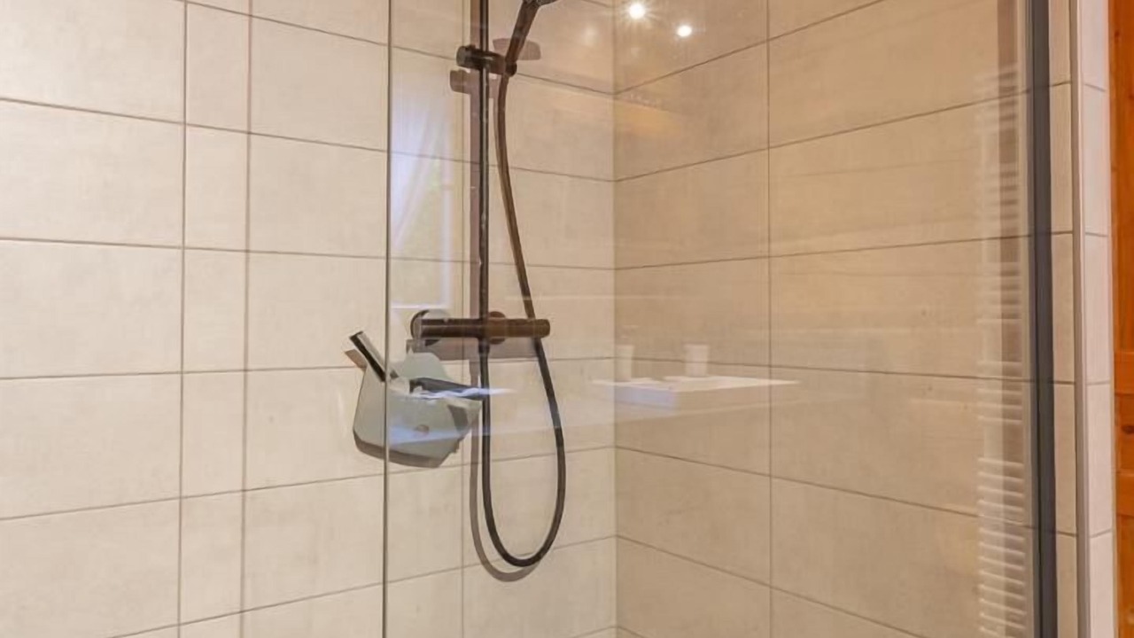 Photo of Bathroom in Queige