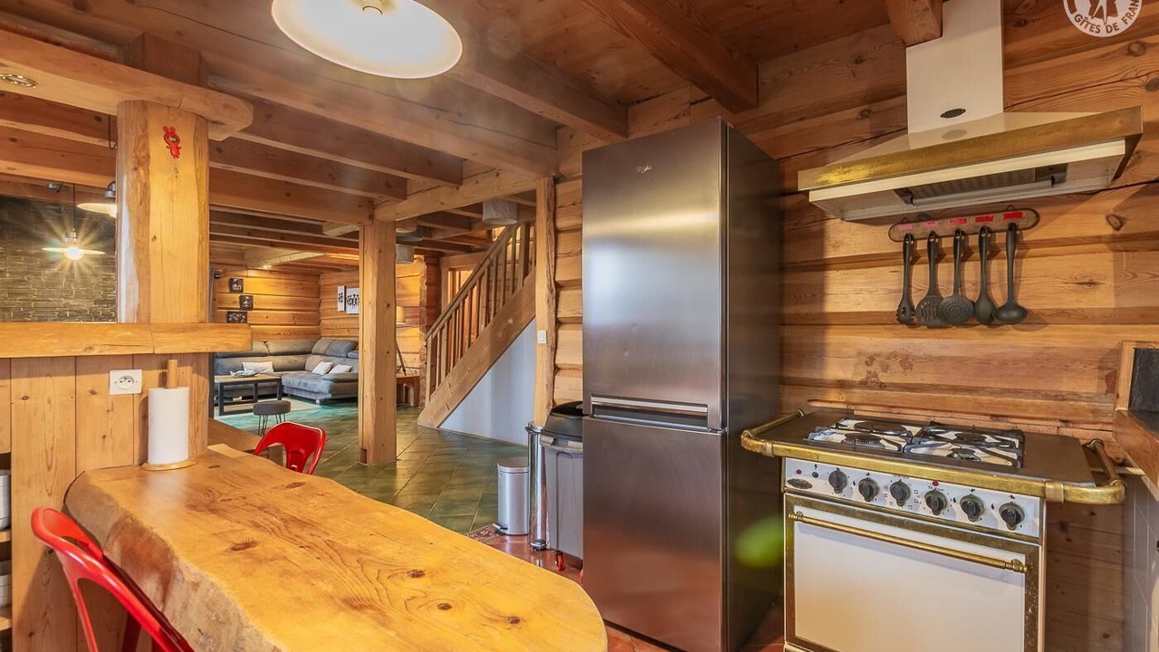 Photo of Others in Queige