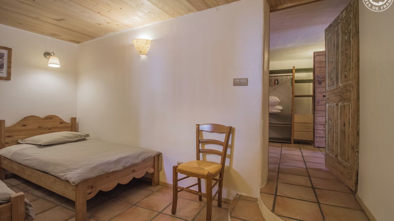 Photo of Bedroom in Seez