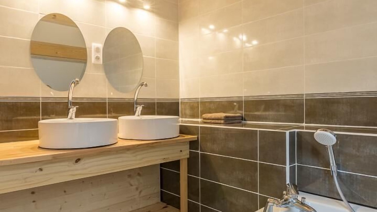 Photo of Bathroom in Saint-Pierre-d'Entremont