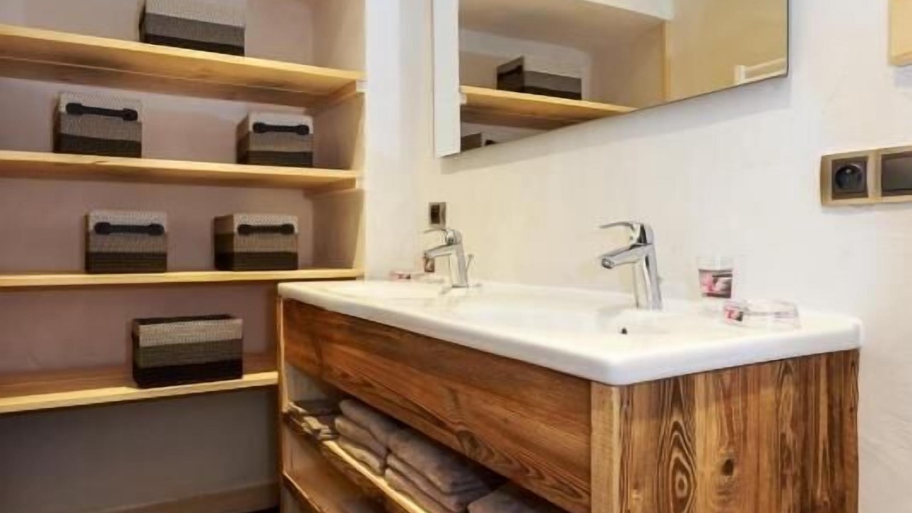 Photo of Bathroom in Beaufort