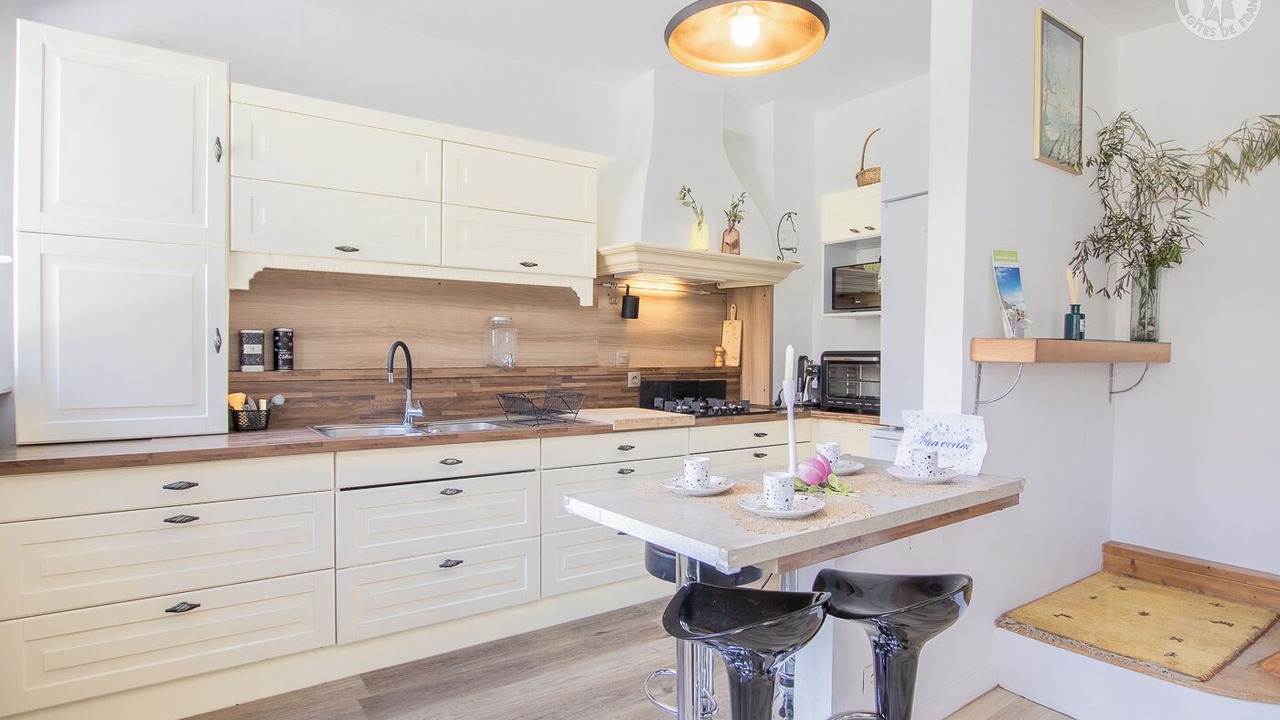 Photo of Kitchen in Viviers-du-Lac