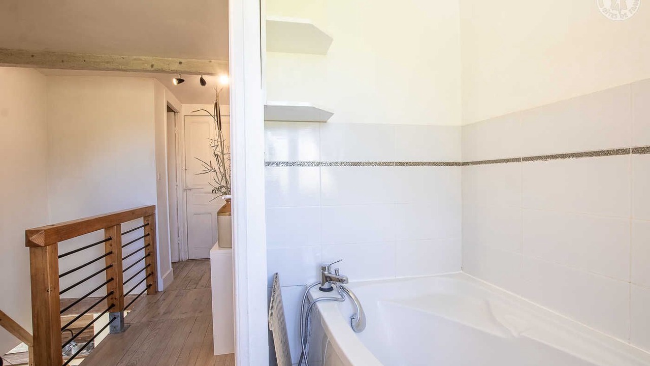 Photo of Bathroom in Viviers-du-Lac