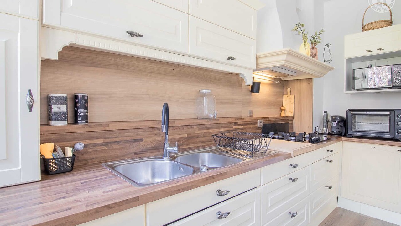 Photo of Kitchen in Viviers-du-Lac