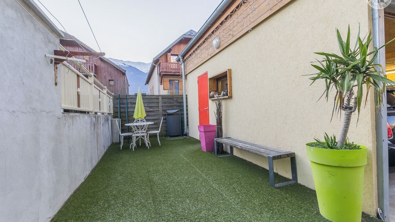 Photo of Outdoor in Frontenex