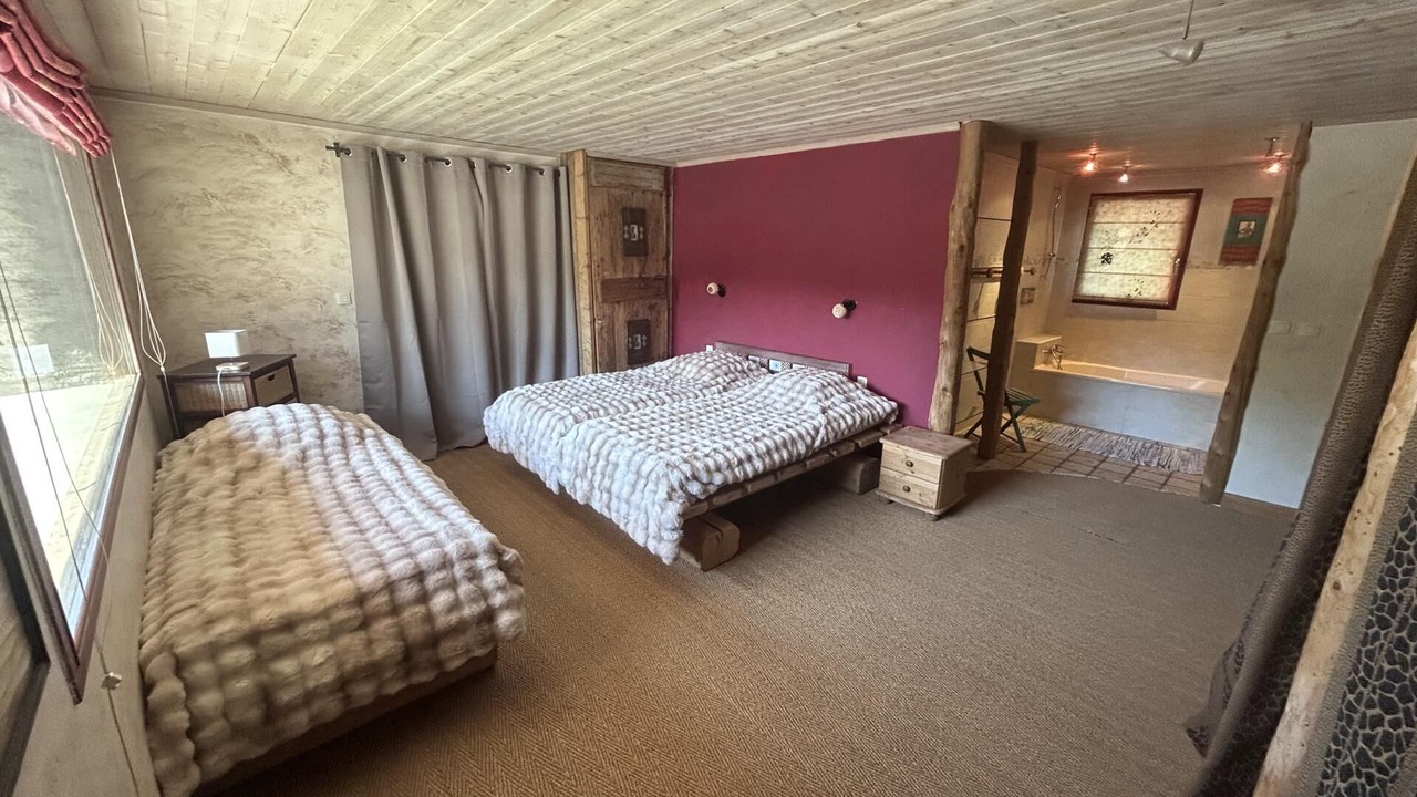 Photo of Bedroom in Albiez-le-Vieux
