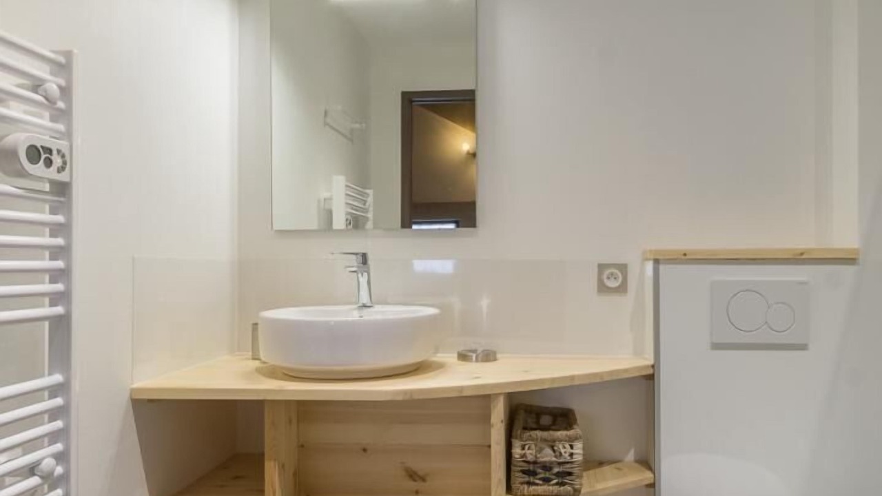 Photo of Bathroom in Les Deserts