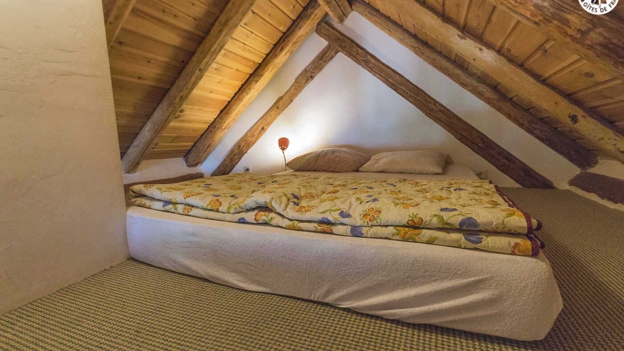 Photo of Bedroom in Albiez-le-Vieux