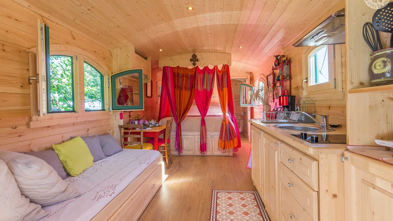Photo of Bedroom in Saint-Genix-sur-Guiers