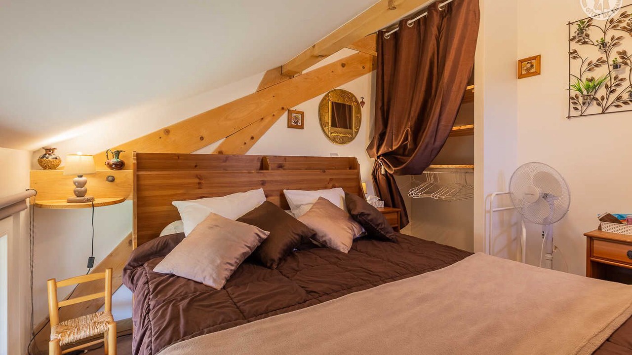 Photo of Bedroom in Dullin