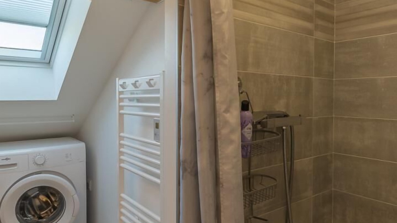 Photo of Bathroom in Dullin