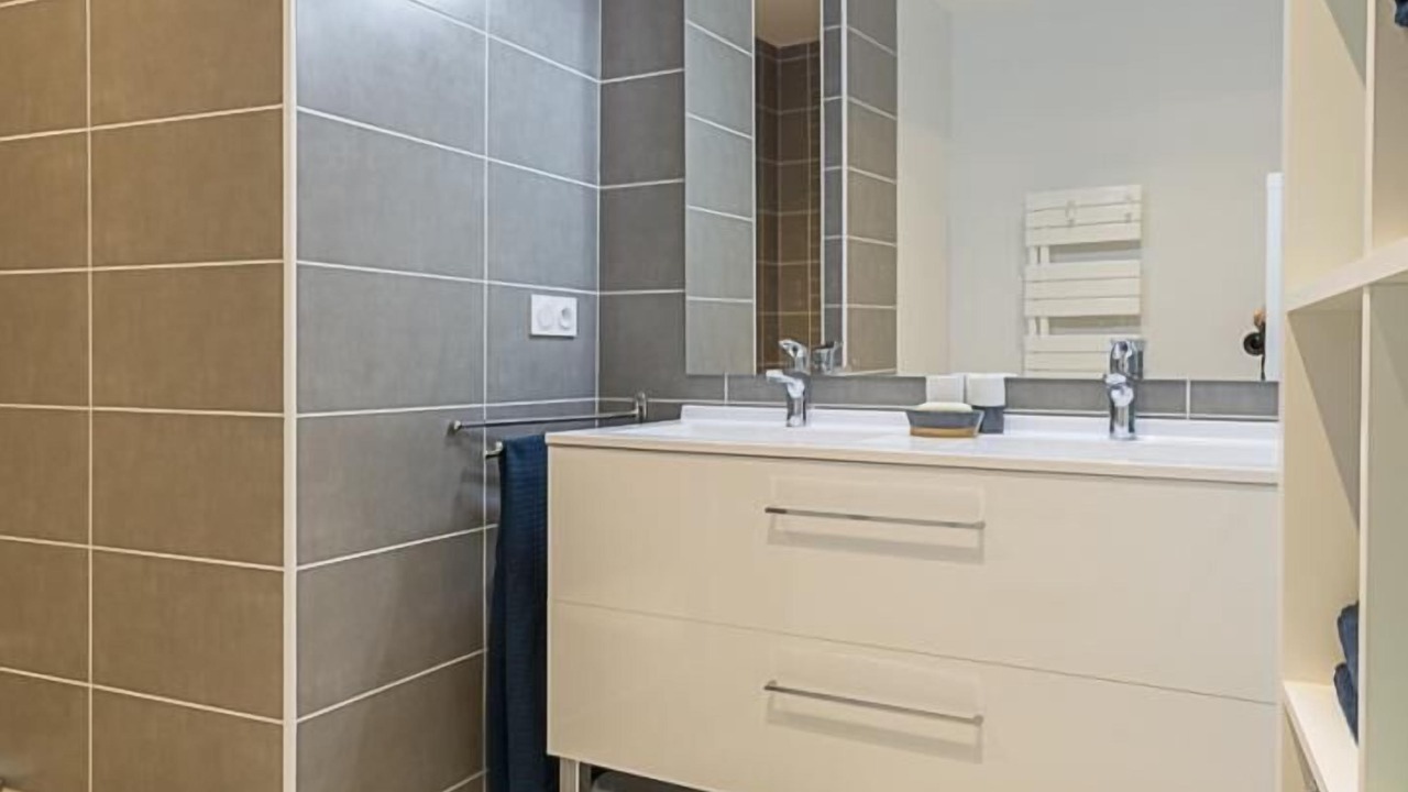 Photo of Bathroom in Saint-Paul