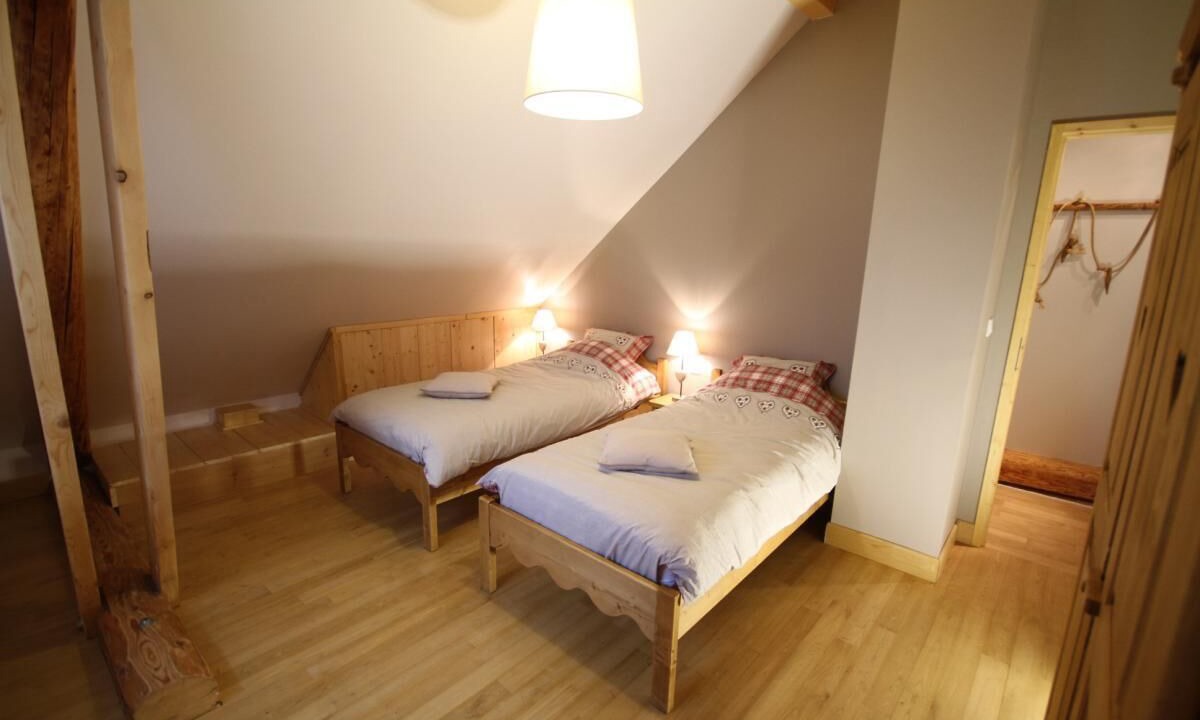 Photo of Bedroom in Albiez-Montrond