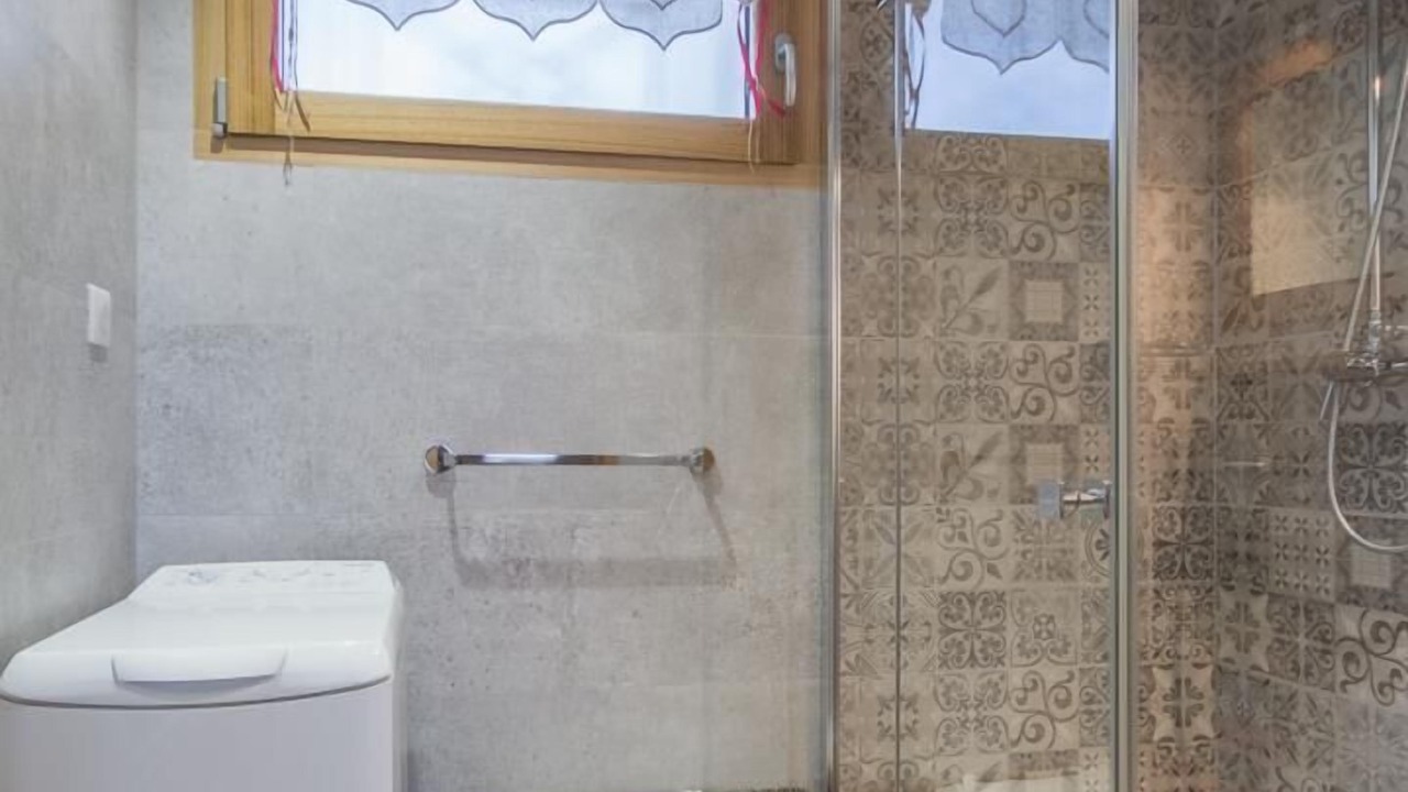 Photo of Bathroom in Epersy