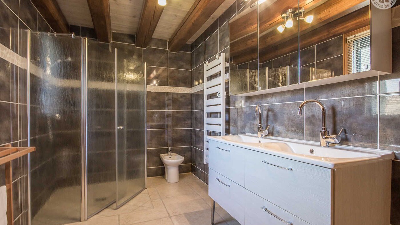 Photo of Bathroom in Myans