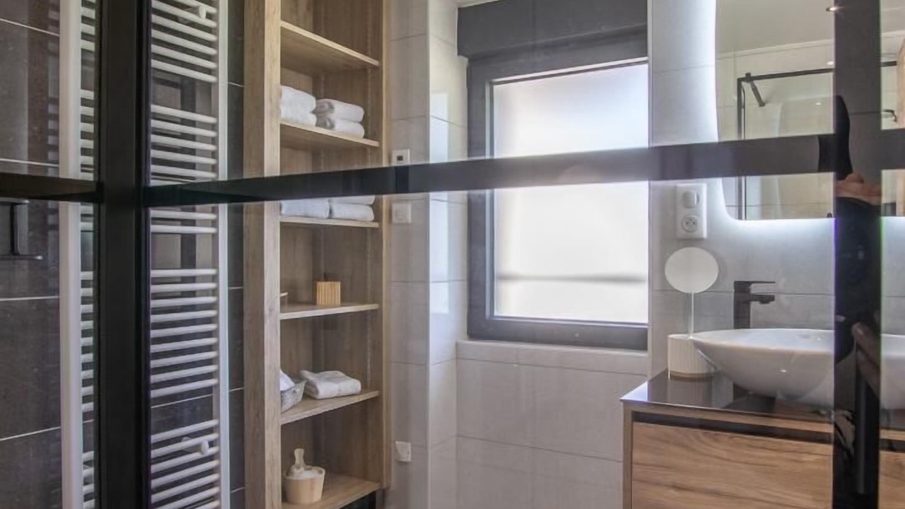 Photo of Bathroom in Nances