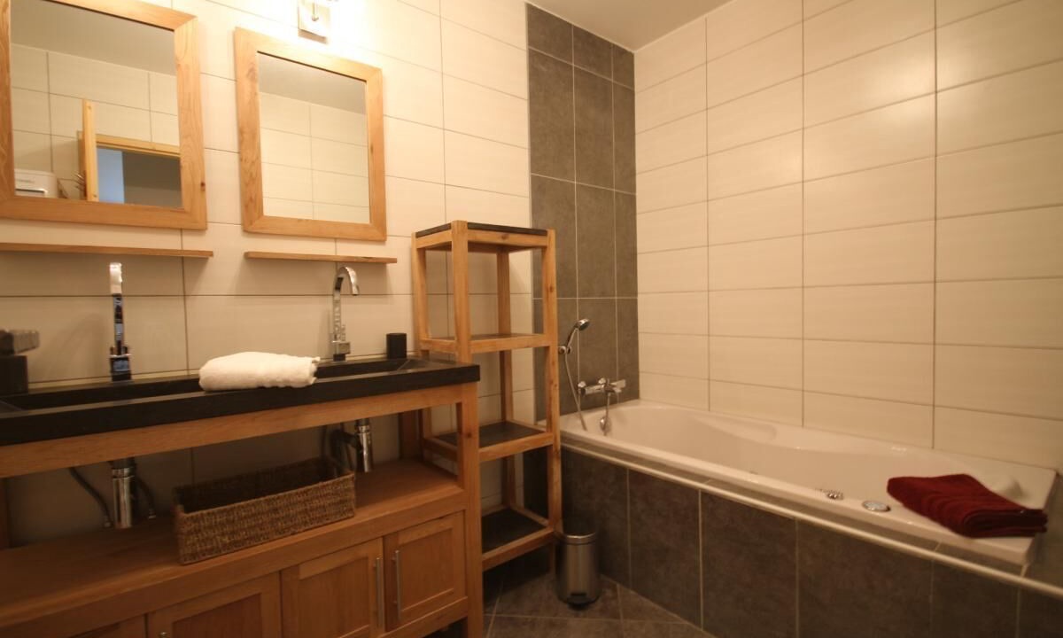 Photo of Bathroom in Albiez-Montrond