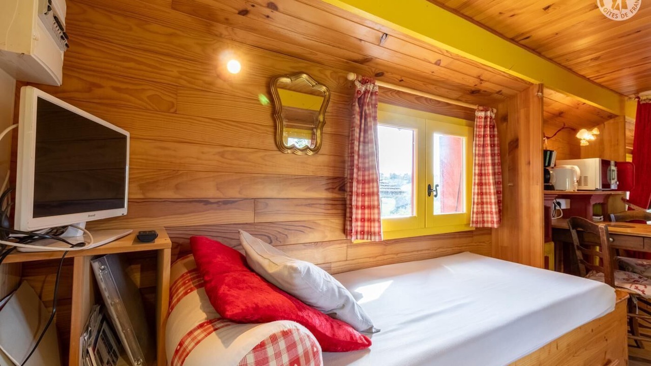 Photo of Bedroom in Sainte-Marie-d'Alvey