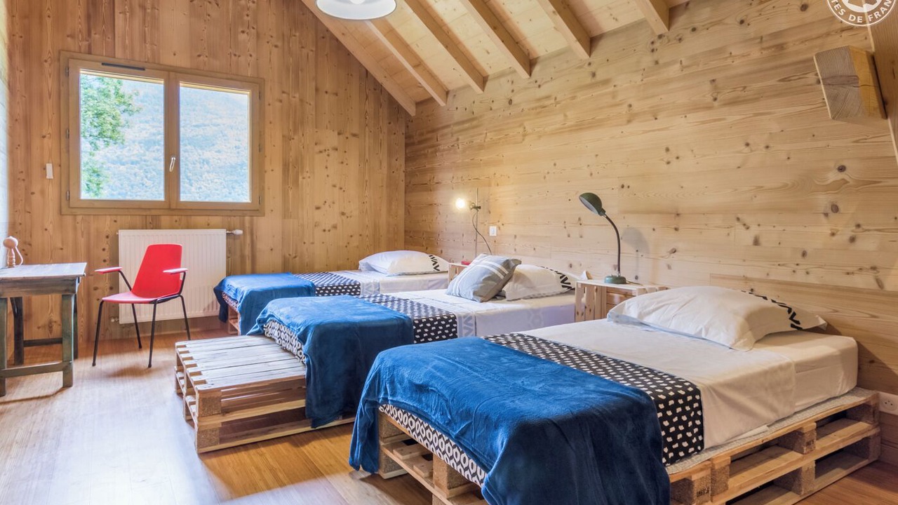 Photo of Bedroom in Saint-Alban-des-Hurtieres