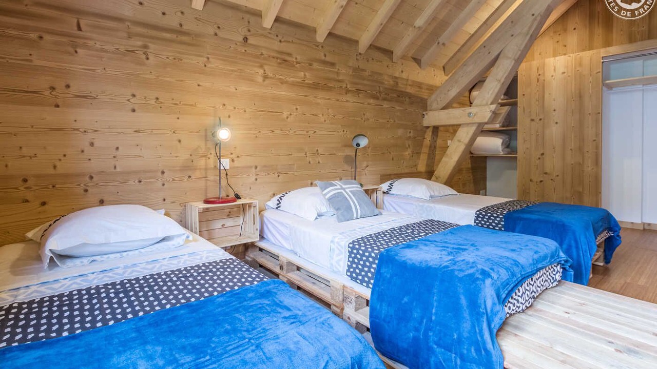 Photo of Bedroom in Saint-Alban-des-Hurtieres
