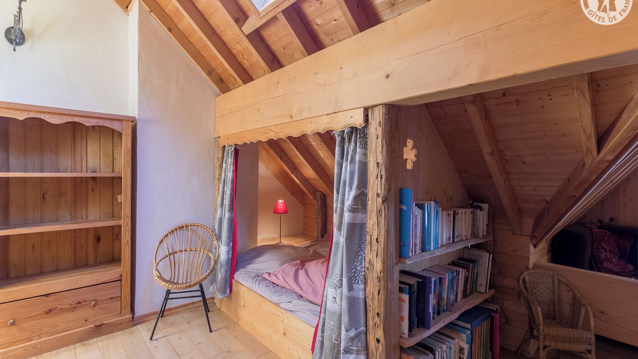 Photo of Bedroom in Albiez-le-Vieux