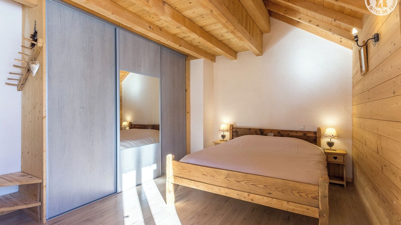 Photo of Bedroom in Albiez-le-Vieux