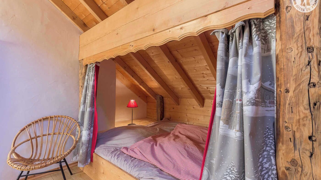Photo of Bedroom in Albiez-le-Vieux