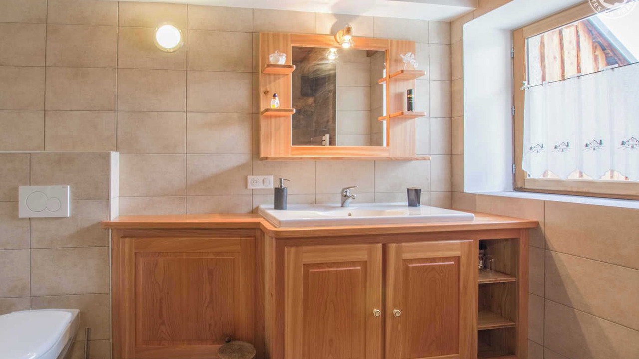 Photo of Bathroom in Montricher-Albanne