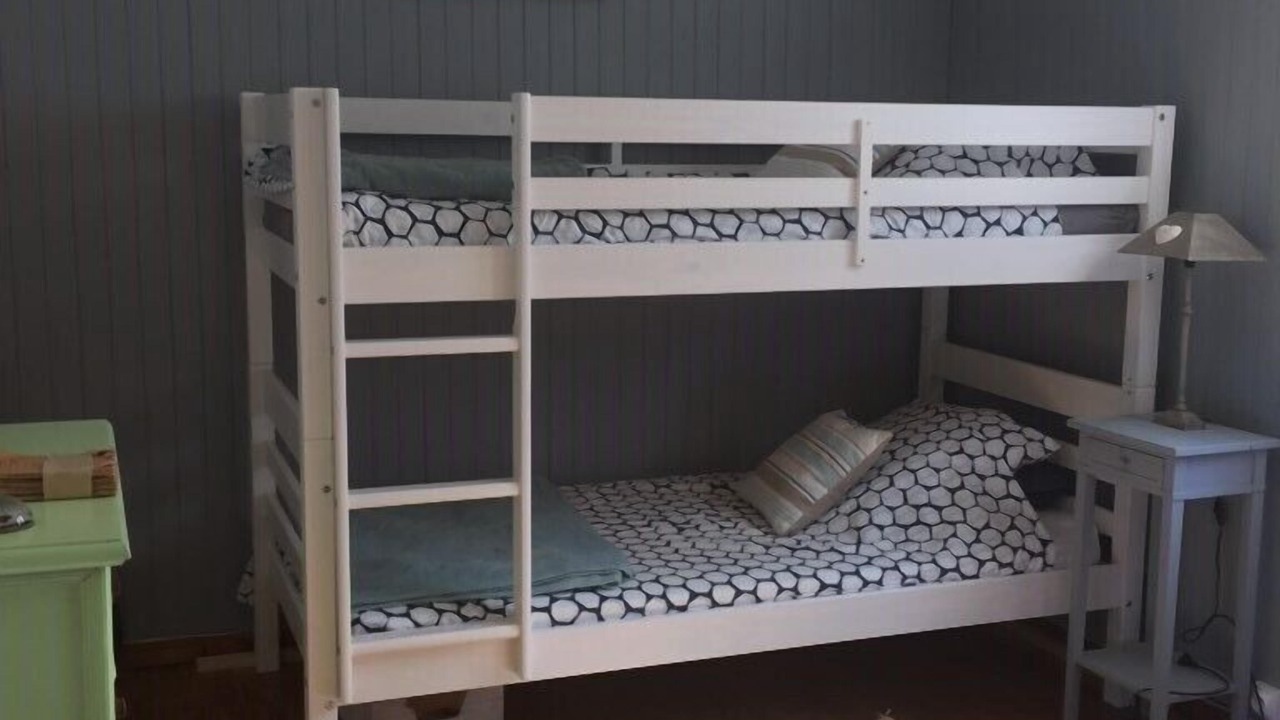 Photo of Bedroom in Saint-Alban-des-Hurtieres