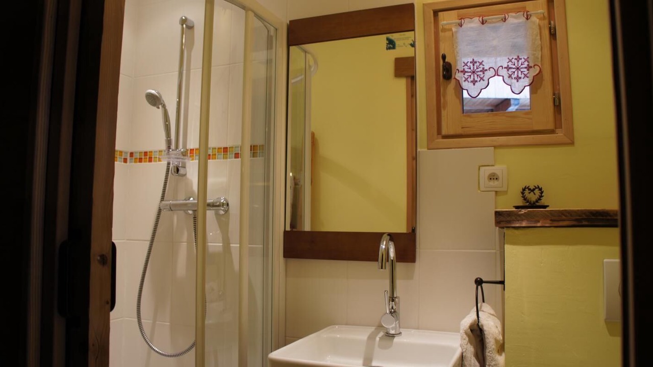 Photo of Bathroom in Areches