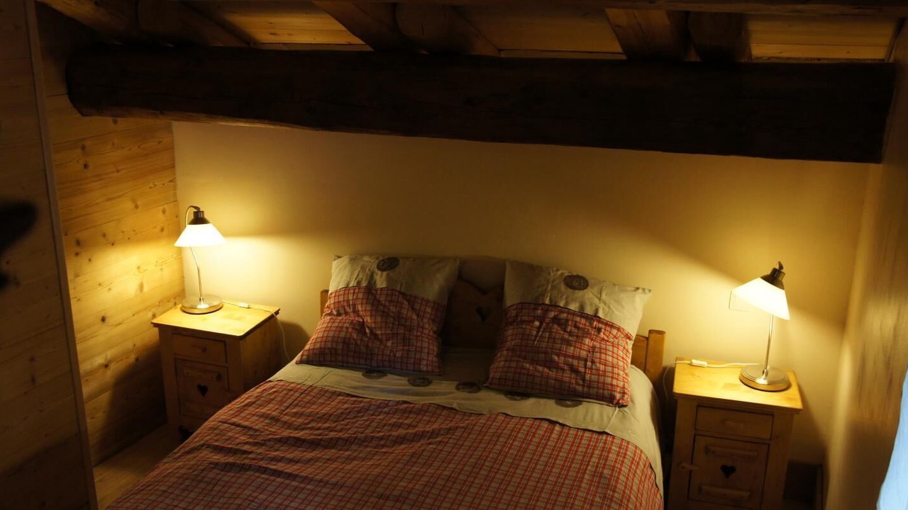Photo of Bedroom in Areches