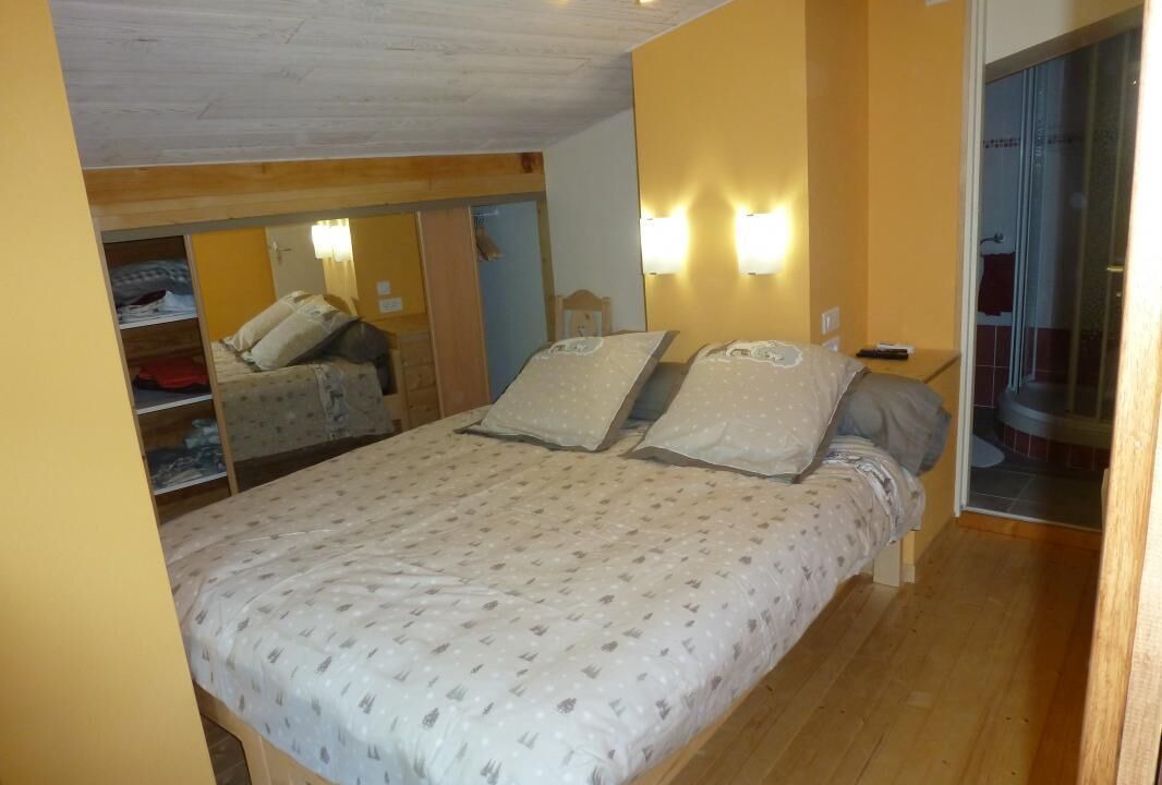 Photo of Bedroom in Saint-Julien-Mont-Denis