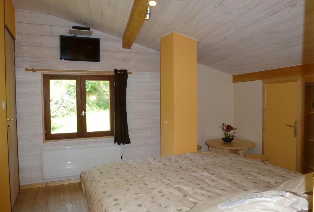 Photo of Bedroom in Saint-Julien-Mont-Denis