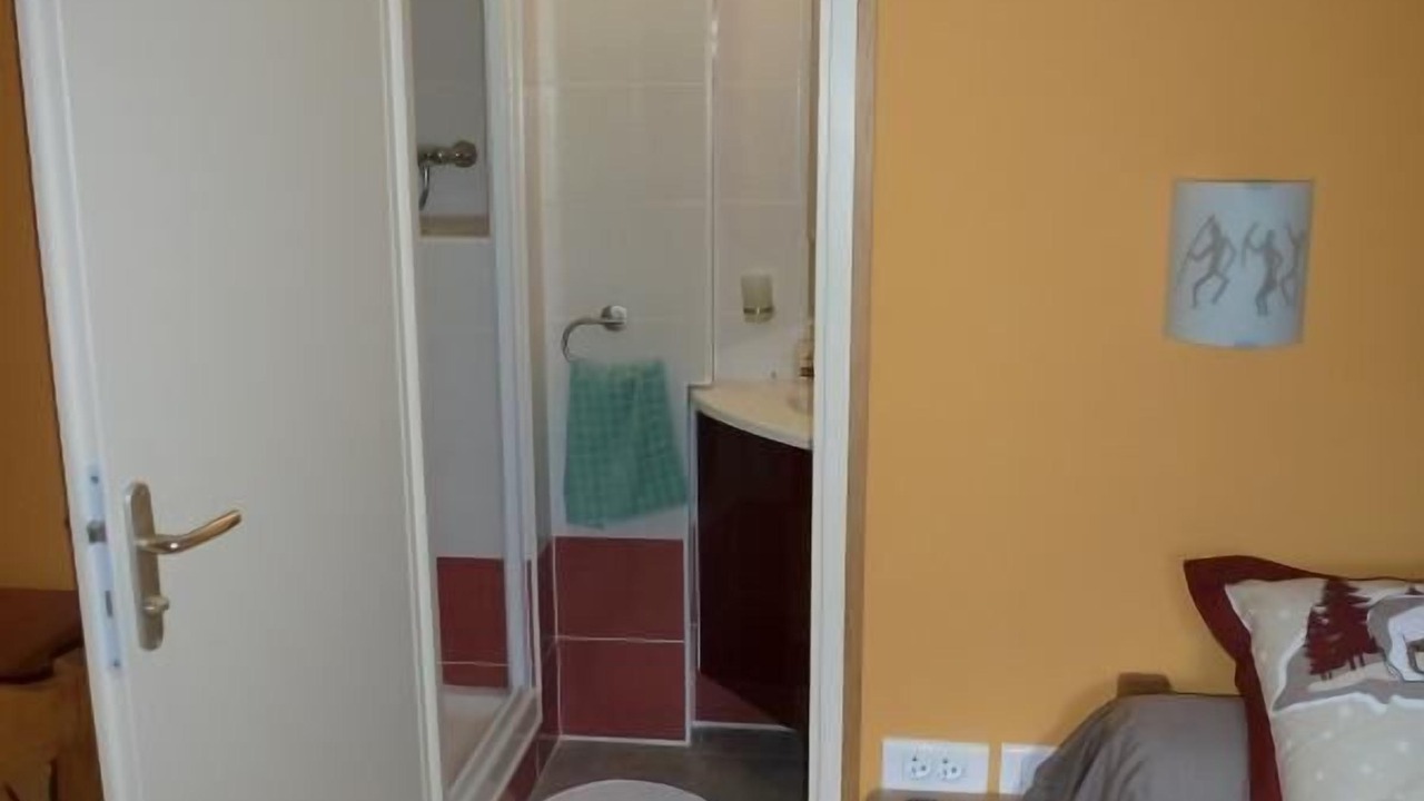 Photo of Bedroom in Saint-Julien-Mont-Denis