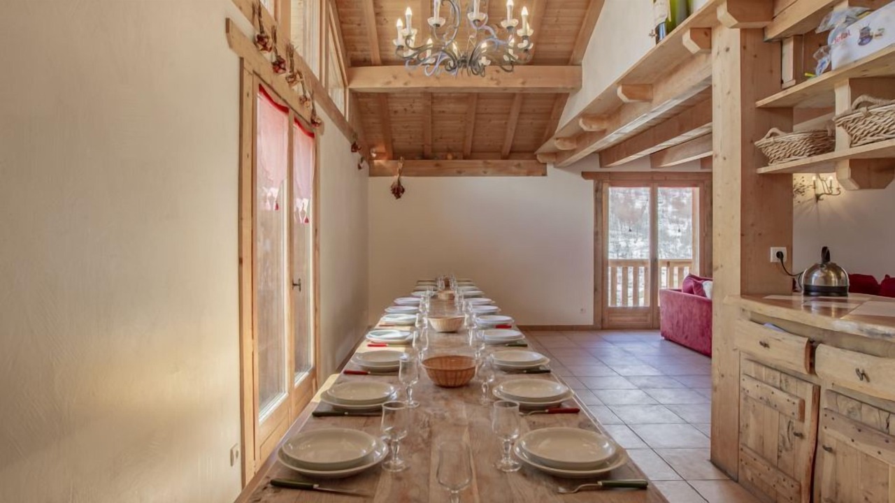 Photo of Others in Praranger