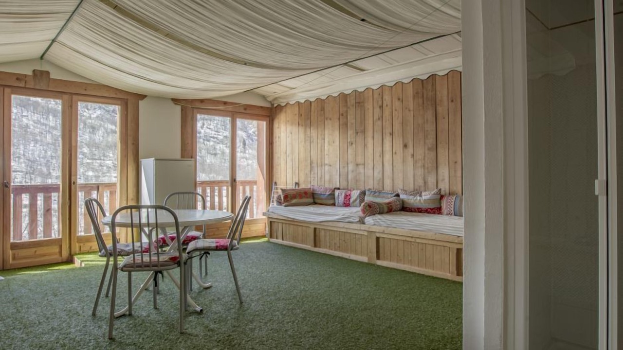 Photo of Others in Praranger