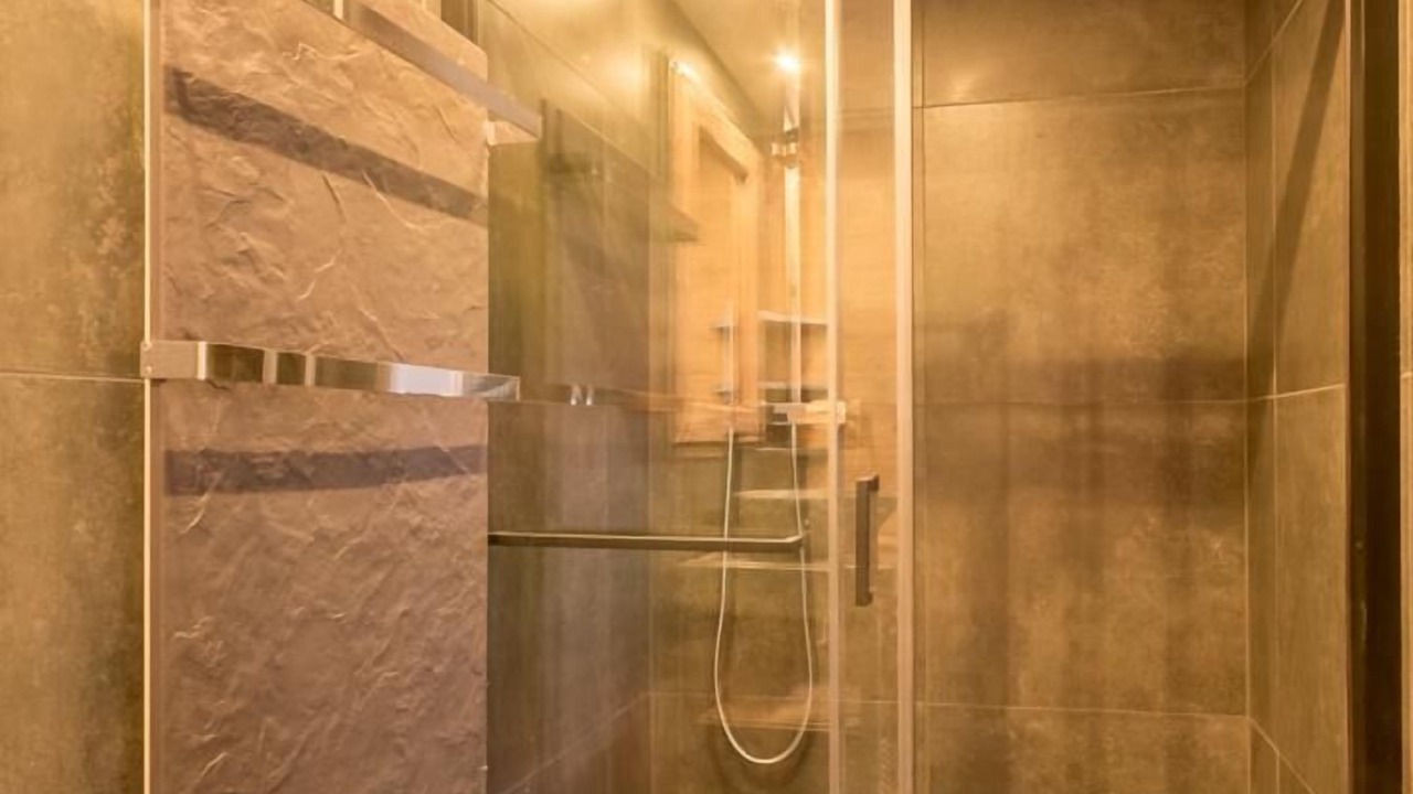 Photo of Bathroom in Les Deserts