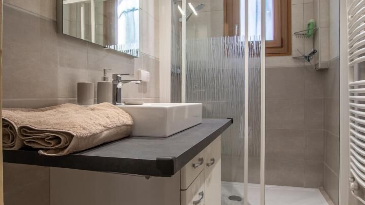 Photo of Bathroom in Outrechaise