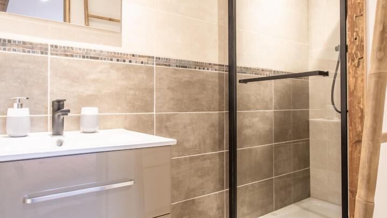 Photo of Bathroom in Les Bottieres