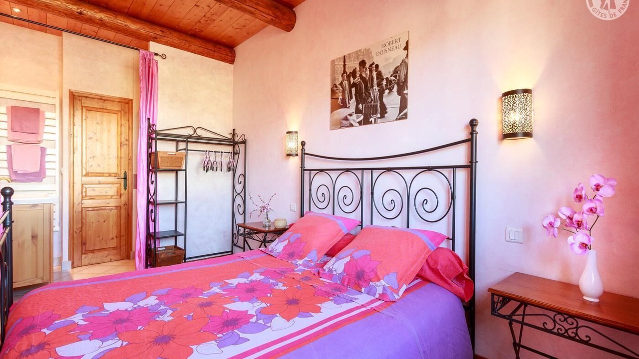 Photo of Bedroom in Albiez-Montrond
