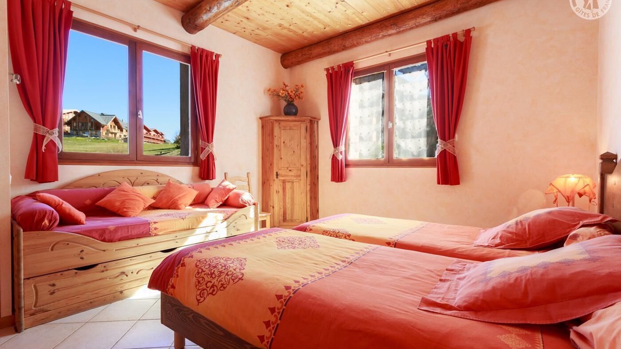 Photo of Bedroom in Albiez-Montrond