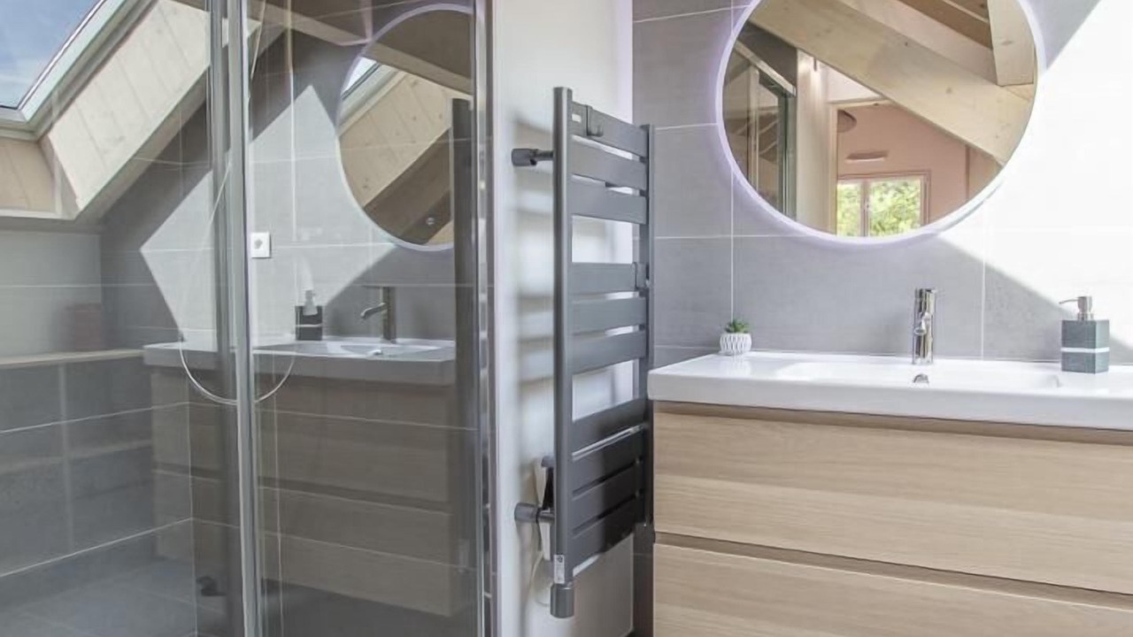 Photo of Bathroom in Jongieux