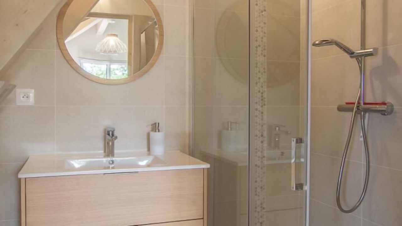 Photo of Bathroom in Jongieux